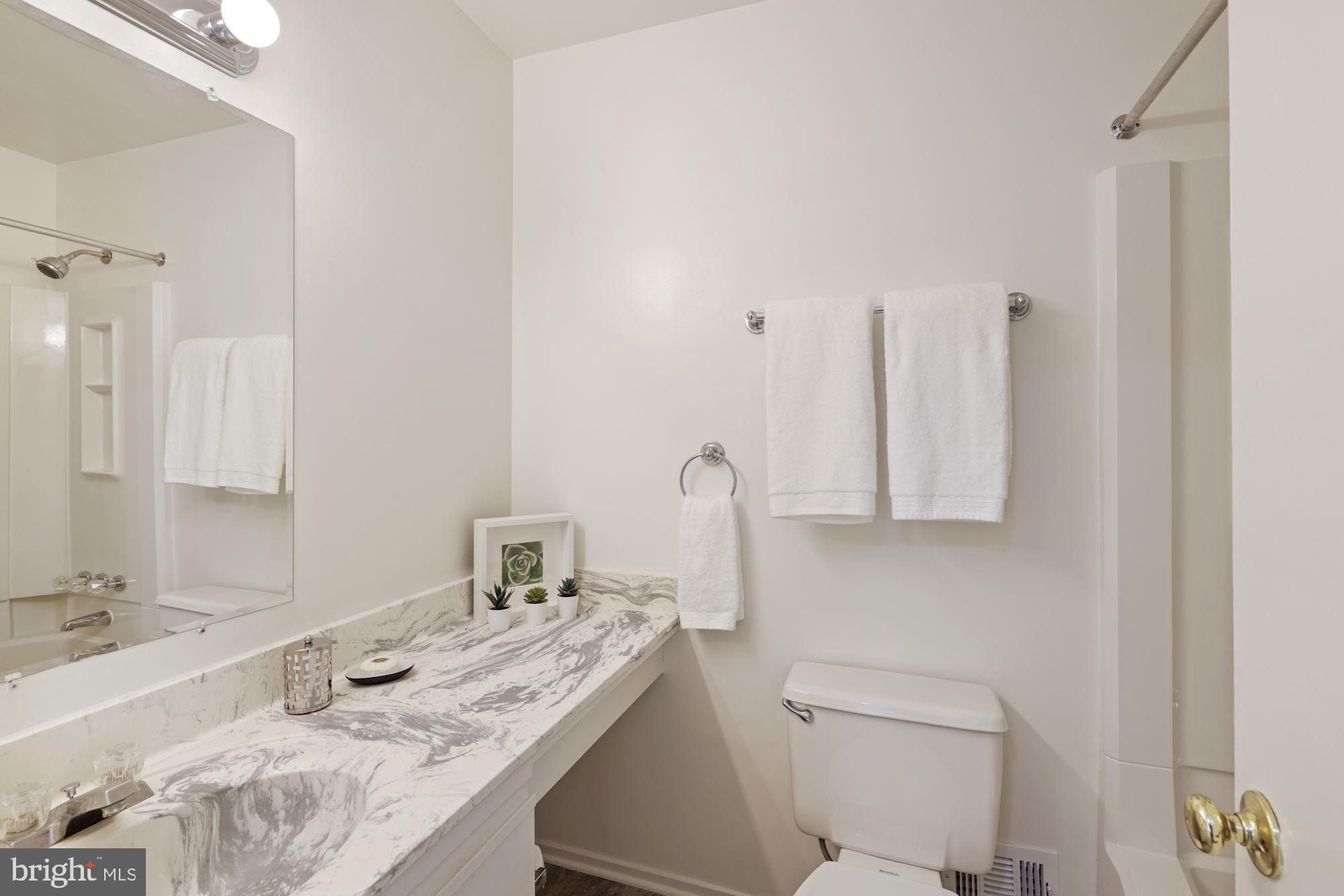 10044 Pratt Place Silver Spring, MD 20910 - Photo 20 of 47 Gallery Image 20