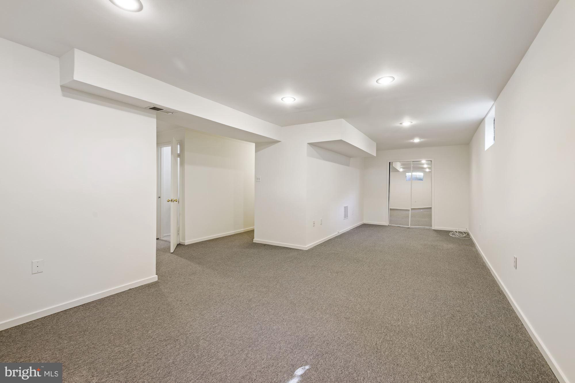 10044 Pratt Place Silver Spring, MD 20910 - Photo 31 of 47 Gallery Image 31