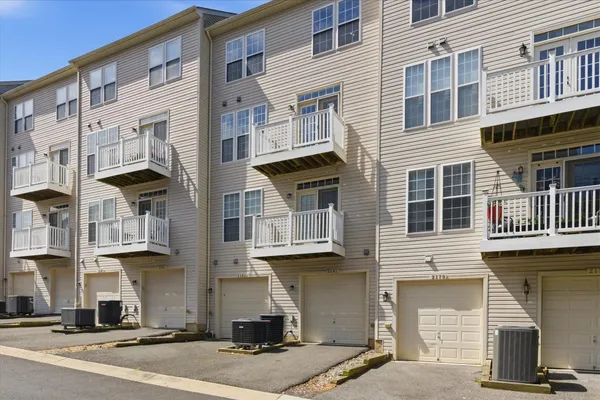 $359,000 | 2183 Ivy Lane, Unit 4, Chesapeake Beach, MD 20732