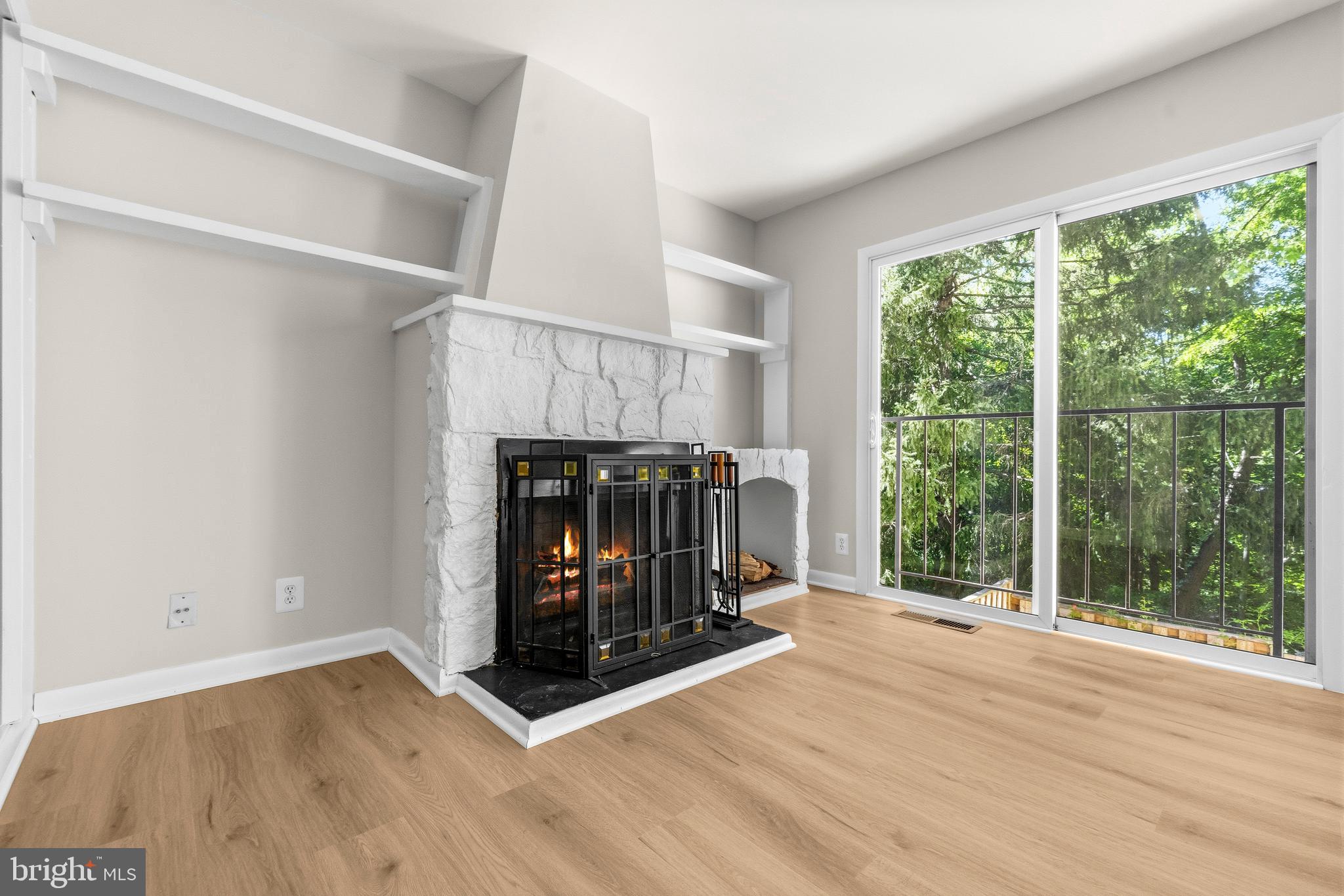 1604 Valencia Way Reston, VA 20190 - Photo 10 of 50