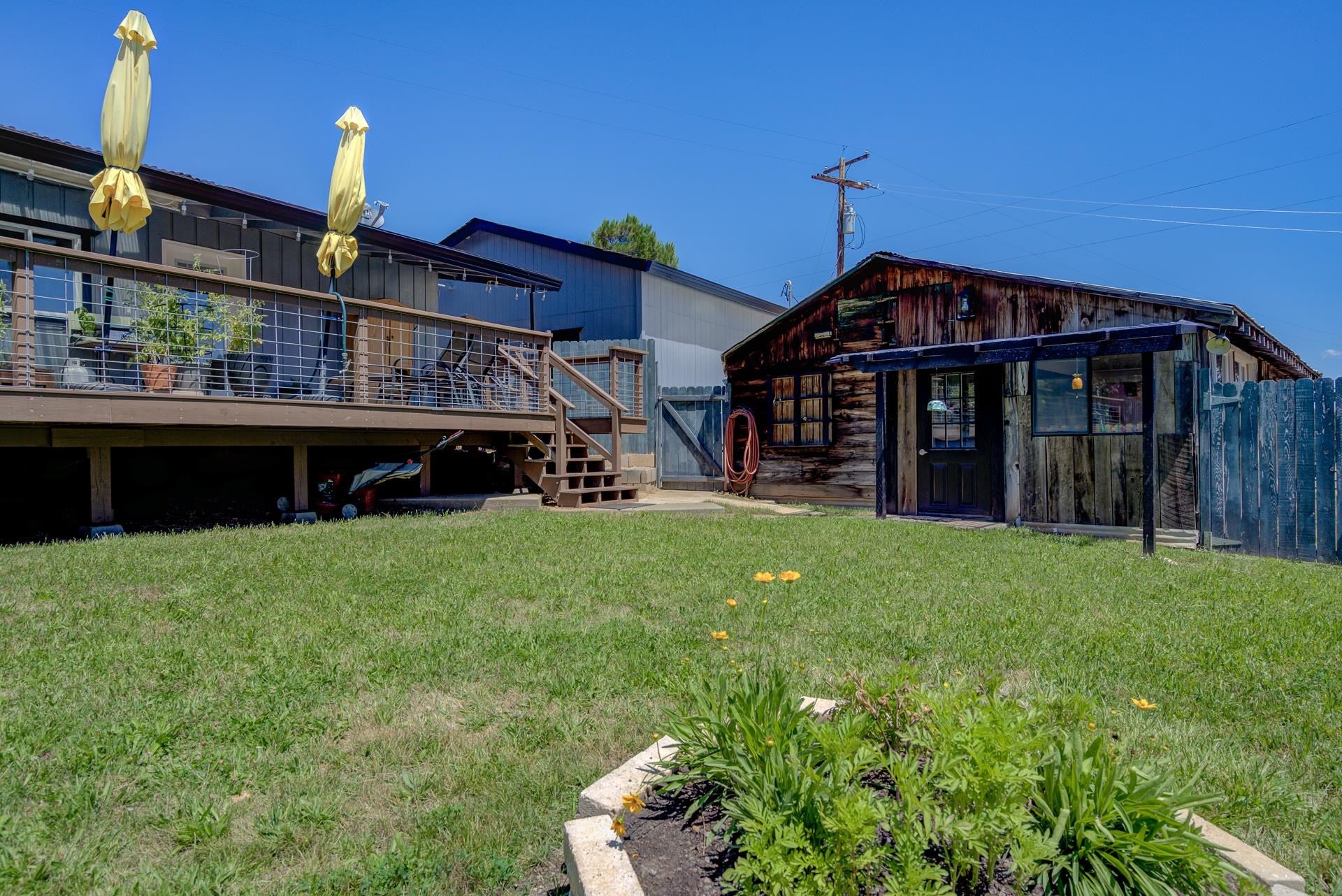 504 Outsen Road Yreka, CA 96097 - Photo 17 of 40 Gallery Image 17