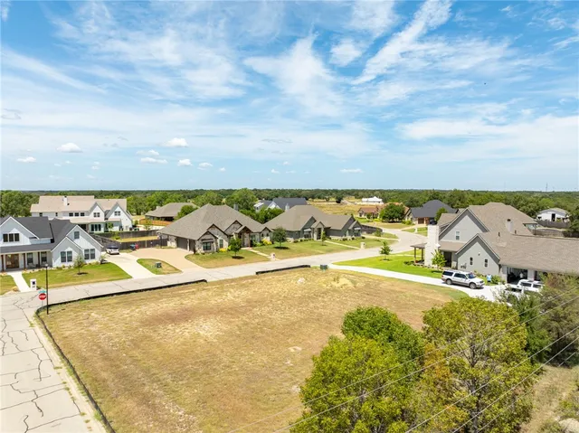 $115,000 | 220 Wycliff Drive, China Spring, TX 76633