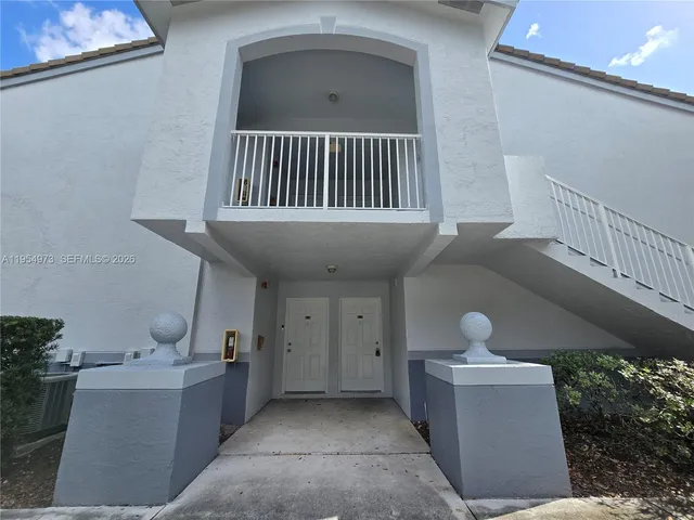 $2,500 | 2600 South University Drive, Unit 102, Davie, FL 33328