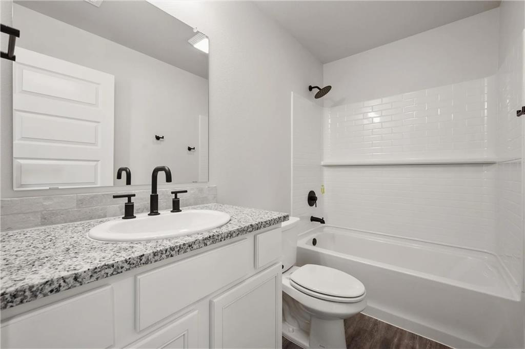 26555 West 83rd Terrace Lenexa, KS 66227 - Photo 5 of 10