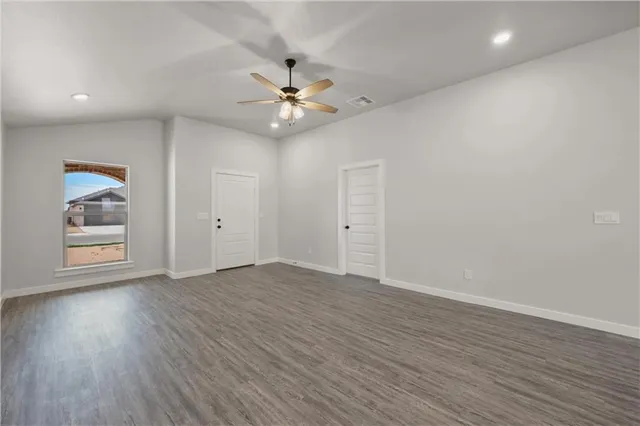 $402,900 | 26555 West 83rd Terrace, Lenexa, KS 66227