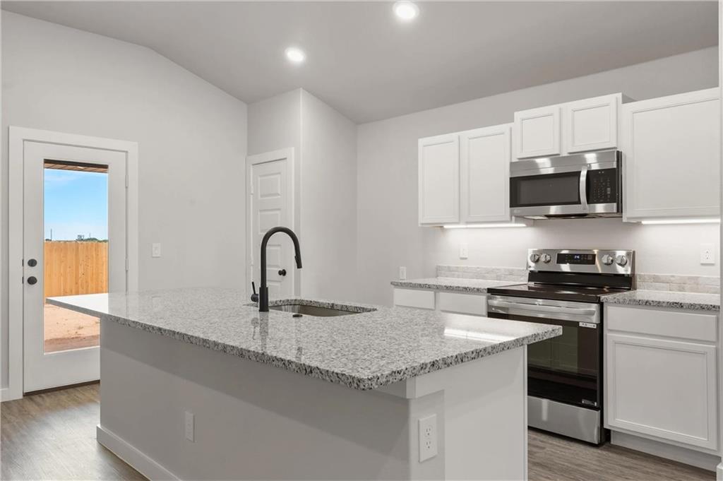 26555 West 83rd Terrace Lenexa, KS 66227 - Photo 7 of 10