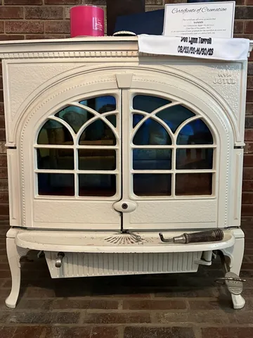 a view of front door with house