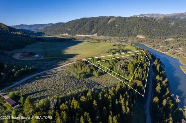 $4,995,000 | 985 Elk Ridge Road, Jackson, WY 83001