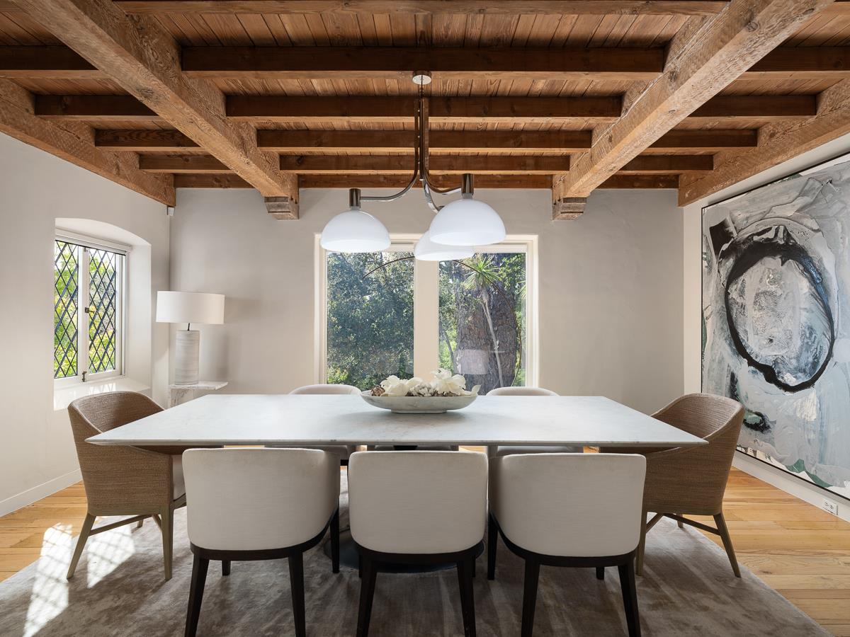 862 Chiltern Road Hillsborough, CA 94010 - Photo 18 of 58 Gallery Image 18