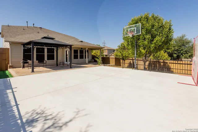 $1,995 | 10929 Charreada Trail, San Antonio, TX 78245