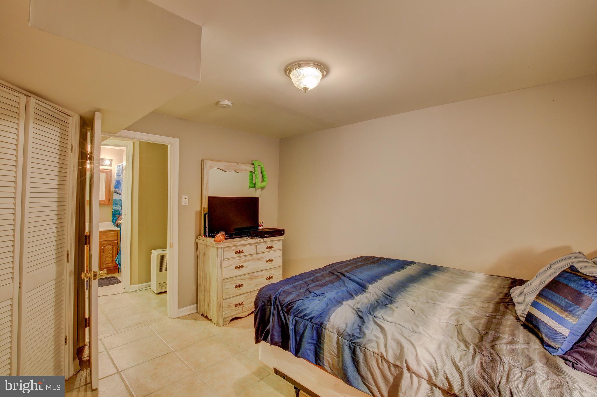 9080 Riverhill Road Laurel, MD 20723 - Photo 12 of 30 Bedroom