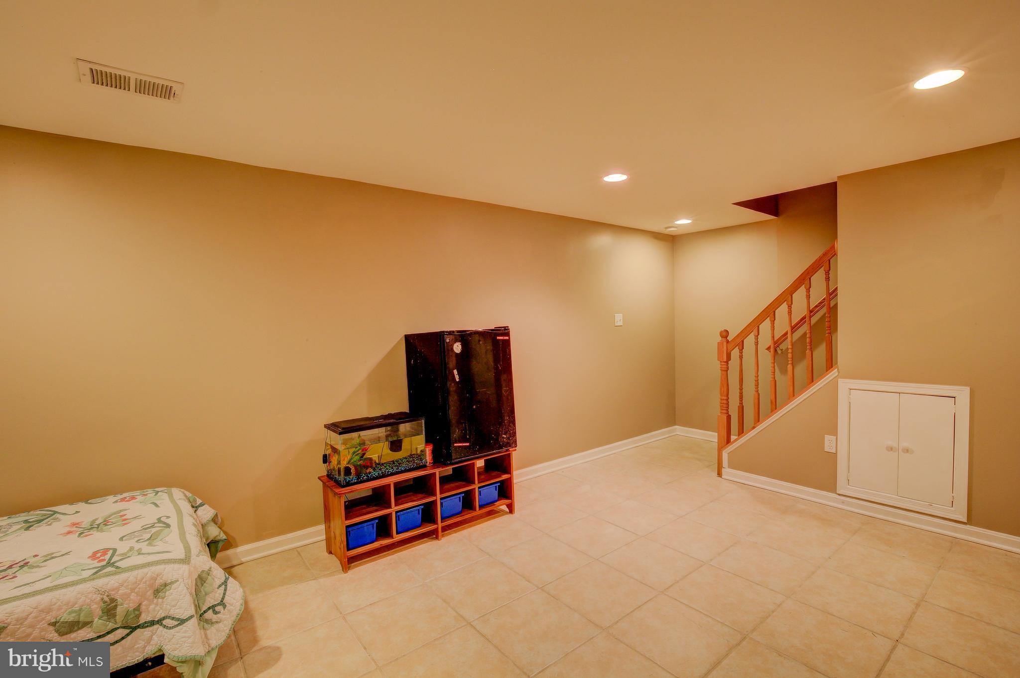 9080 Riverhill Road Laurel, MD 20723 - Photo 24 of 30 Bath