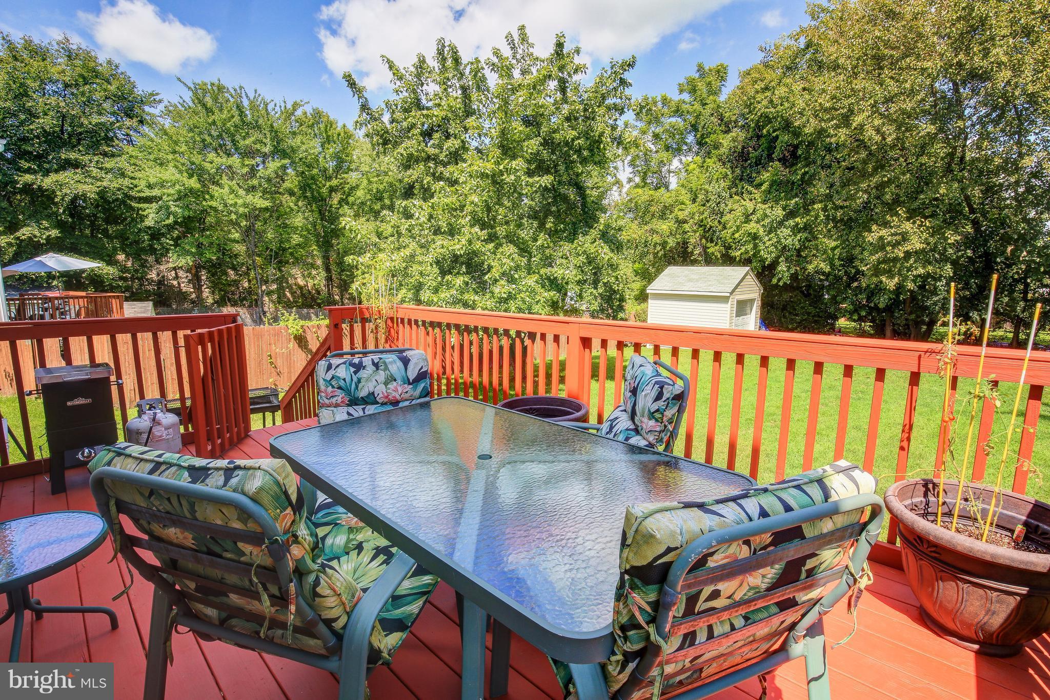 9080 Riverhill Road Laurel, MD 20723 - Photo 27 of 30 Exterior (Rear) Deck
