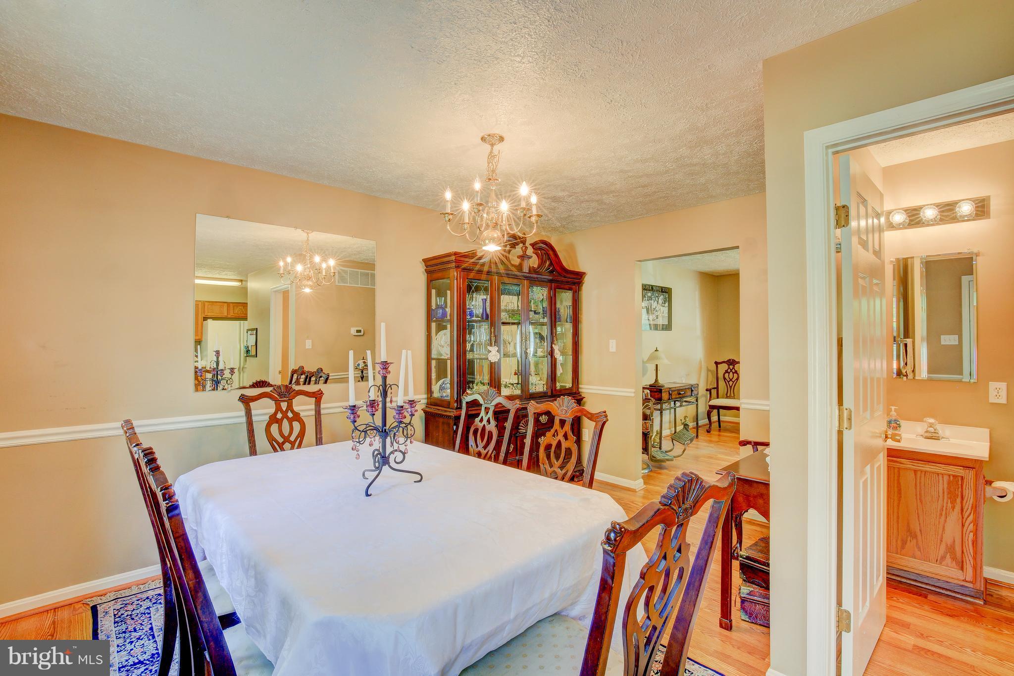 9080 Riverhill Road Laurel, MD 20723 - Photo 5 of 30 Dining Room