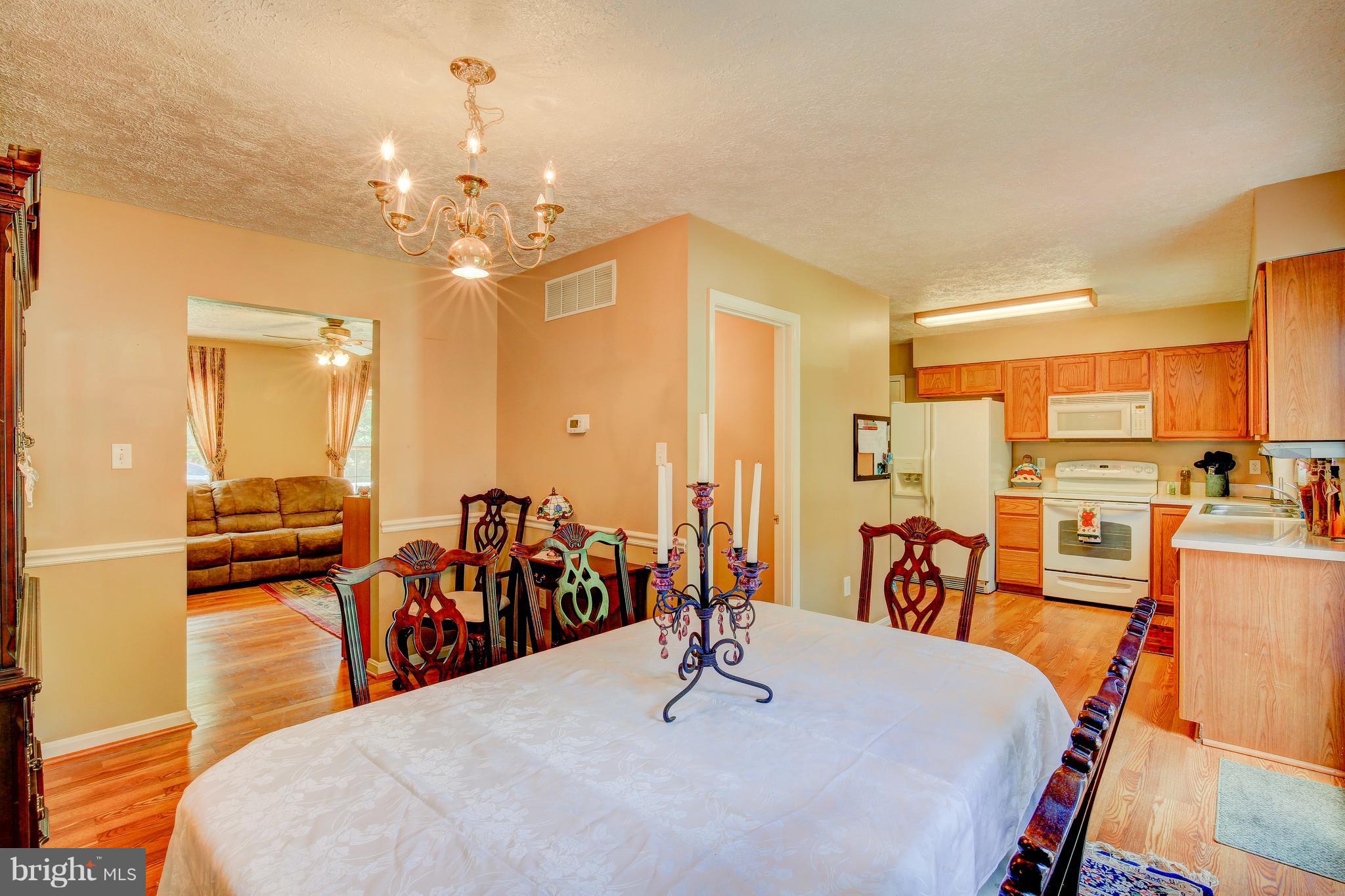 9080 Riverhill Road Laurel, MD 20723 - Photo 7 of 30 Dining Room