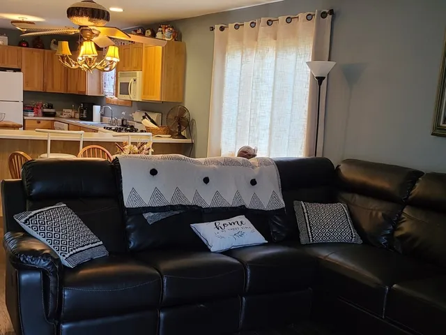 $1,895 | 2643 North Illinois Rt 178 Road, Unit Q1, Utica, IL 61373