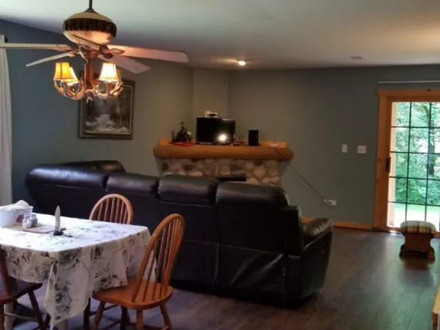 $1,895 | 2643 North Illinois Rt 178 Road, Unit Q1, Utica, IL 61373