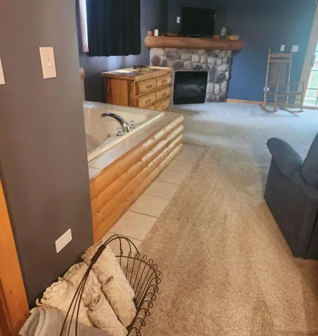 $1,895 | 2643 North Illinois Rt 178 Road, Unit Q1, Utica, IL 61373