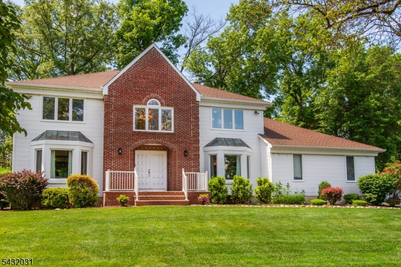 34 Silver Spring Court East Hanover, NJ 07936 - Photo 2 of 40