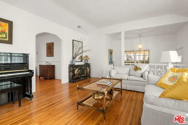 $1,250,000 | 906 North Ford Street, Burbank, CA 91505