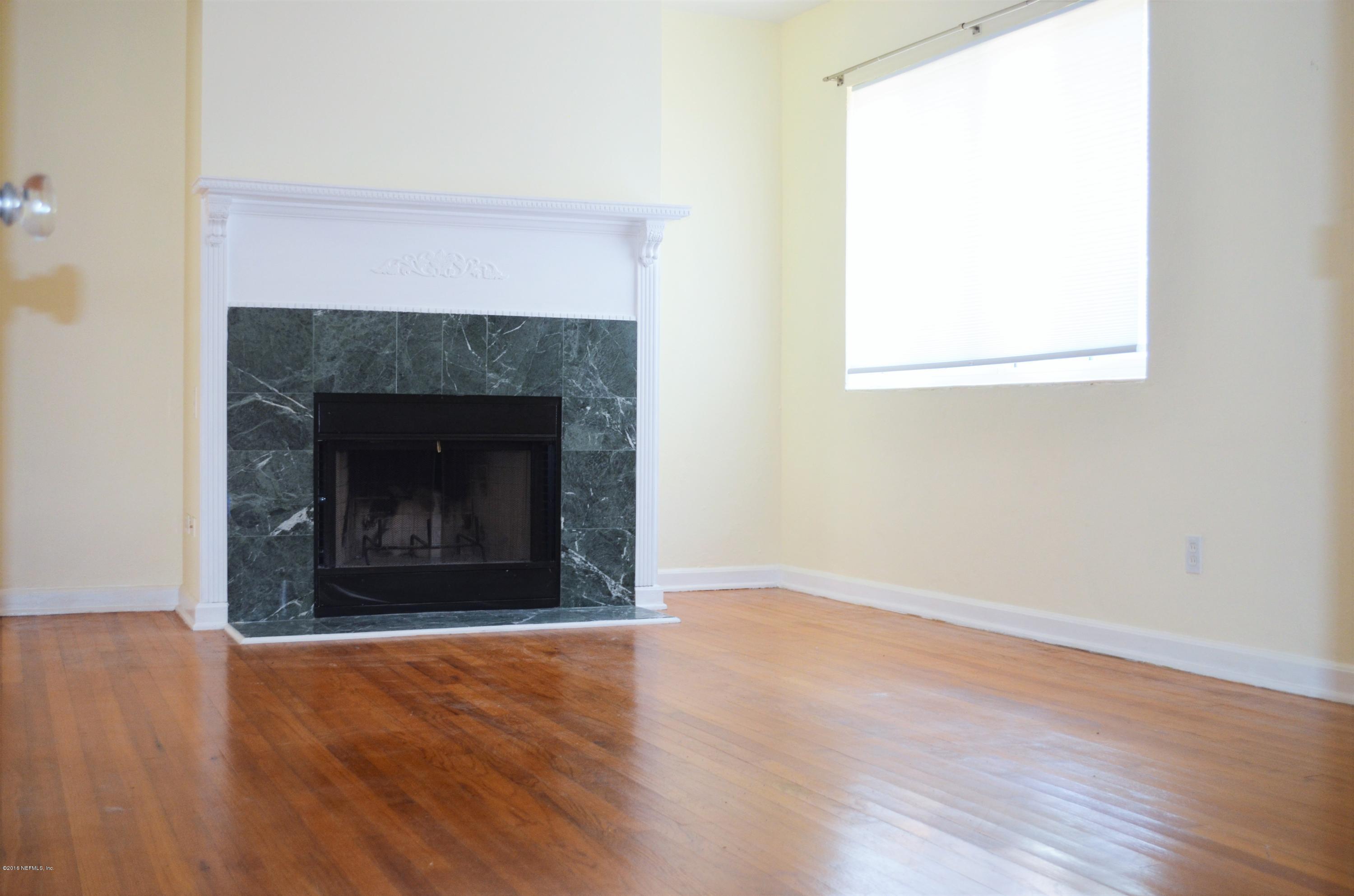 2159 Riverside Avenue, Unit 8 Jacksonville, FL 32204 - Photo 4 of 20 DSC_0311 (2)