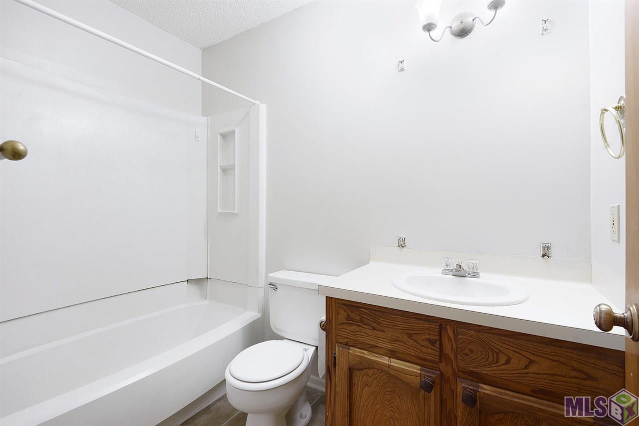 5208 Carnifix Court Baton Rouge, LA 70817 - Photo 3 of 10 Gallery Image 3