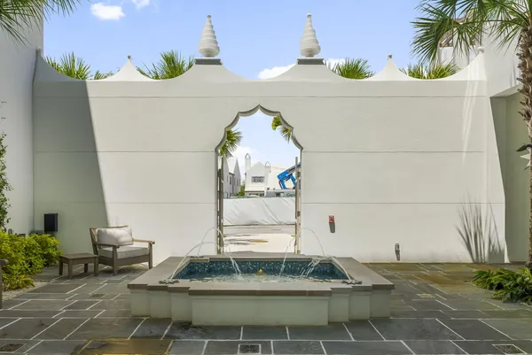 $3,395,000 | 27 Admiralty Row, Unit 305, Alys Beach, FL 32461