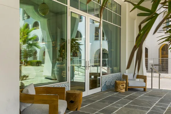 $3,395,000 | 27 Admiralty Row, Unit 305, Alys Beach, FL 32461