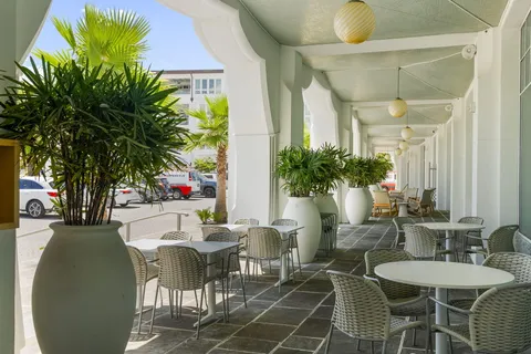 $3,395,000 | 27 Admiralty Row, Unit 305, Alys Beach, FL 32461