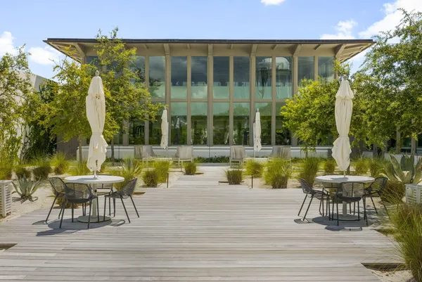 $3,395,000 | 27 Admiralty Row, Unit 305, Alys Beach, FL 32461