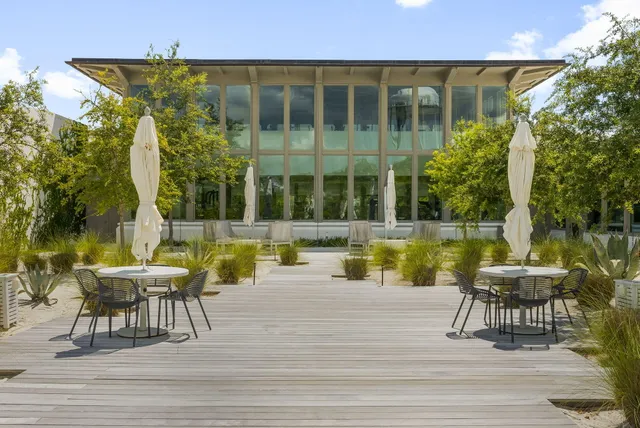 $3,395,000 | 27 Admiralty Row, Unit 305, Alys Beach, FL 32461