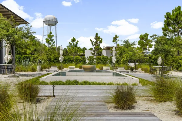 $3,395,000 | 27 Admiralty Row, Unit 305, Alys Beach, FL 32461