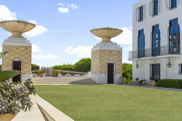 $3,395,000 | 27 Admiralty Row, Unit 305, Alys Beach, FL 32461