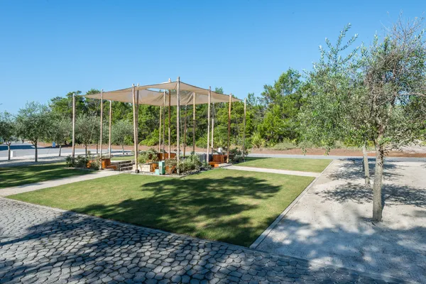 $3,395,000 | 27 Admiralty Row, Unit 305, Alys Beach, FL 32461