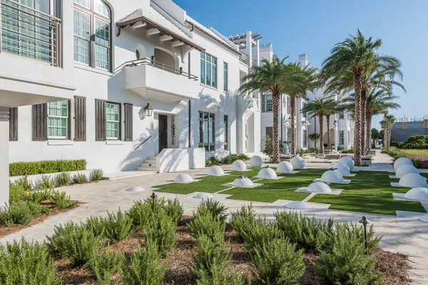 $3,395,000 | 27 Admiralty Row, Unit 305, Alys Beach, FL 32461