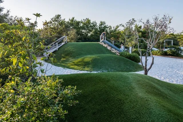 $3,395,000 | 27 Admiralty Row, Unit 305, Alys Beach, FL 32461