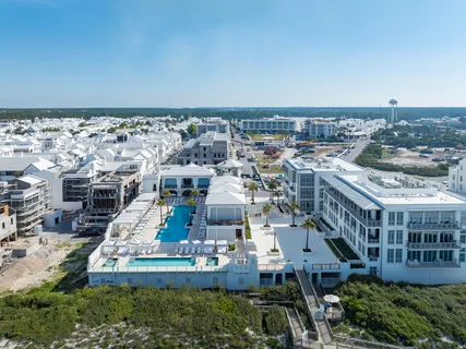 $3,395,000 | 27 Admiralty Row, Unit 305, Alys Beach, FL 32461