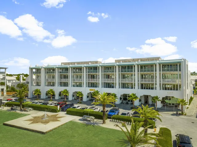 $3,395,000 | 27 Admiralty Row, Unit 305, Alys Beach, FL 32461