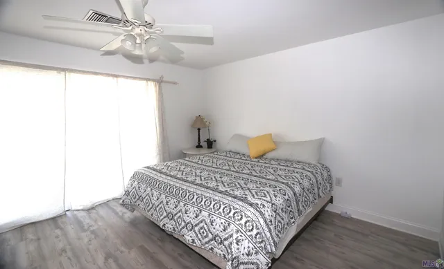 $235,000 | 411 Admiral Craik Drive, Unit 4, Grand Isle, LA 70358