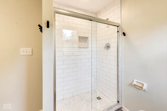 $385,900 | 7222 Brompton Court, Indianapolis, IN 46250