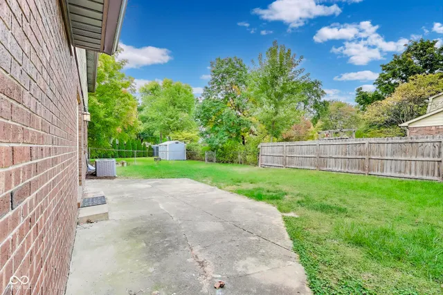 $385,900 | 7222 Brompton Court, Indianapolis, IN 46250