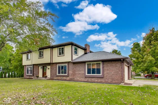 $385,900 | 7222 Brompton Court, Indianapolis, IN 46250