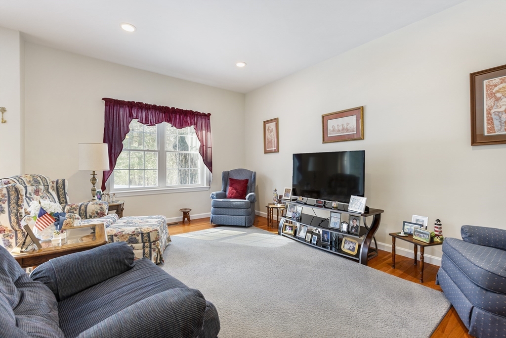 631 East Street, Unit L101 Mansfield, MA 02048 - Photo 15 of 30