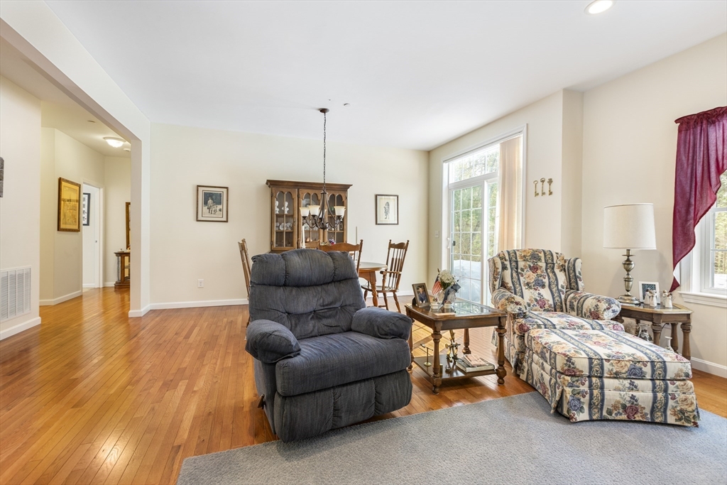 631 East Street, Unit L101 Mansfield, MA 02048 - Photo 16 of 30