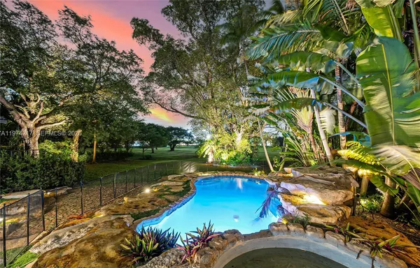 $9,850 | 667 Northeast 105th Street, Miami Shores, FL 33138