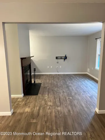 $2,400 | 604 Wellington Place, Aberdeen, NJ 07747