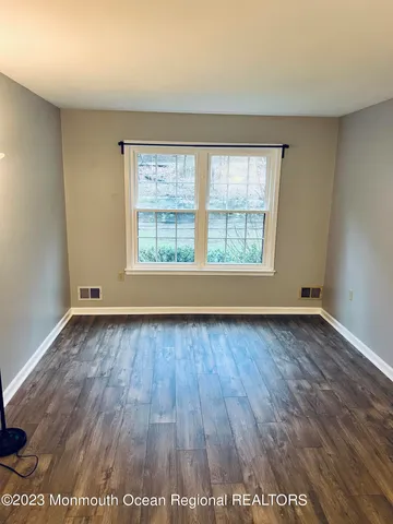 $2,400 | 604 Wellington Place, Aberdeen, NJ 07747