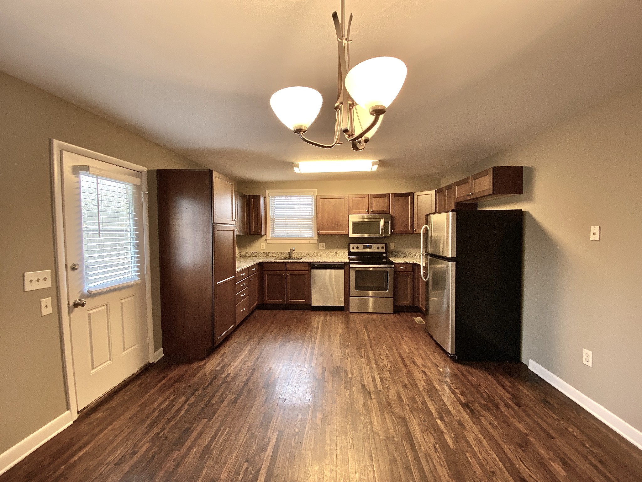 13523 Lebanon Road Mount Juliet, TN 37138 - Photo 4 of 17 Gallery Image 4