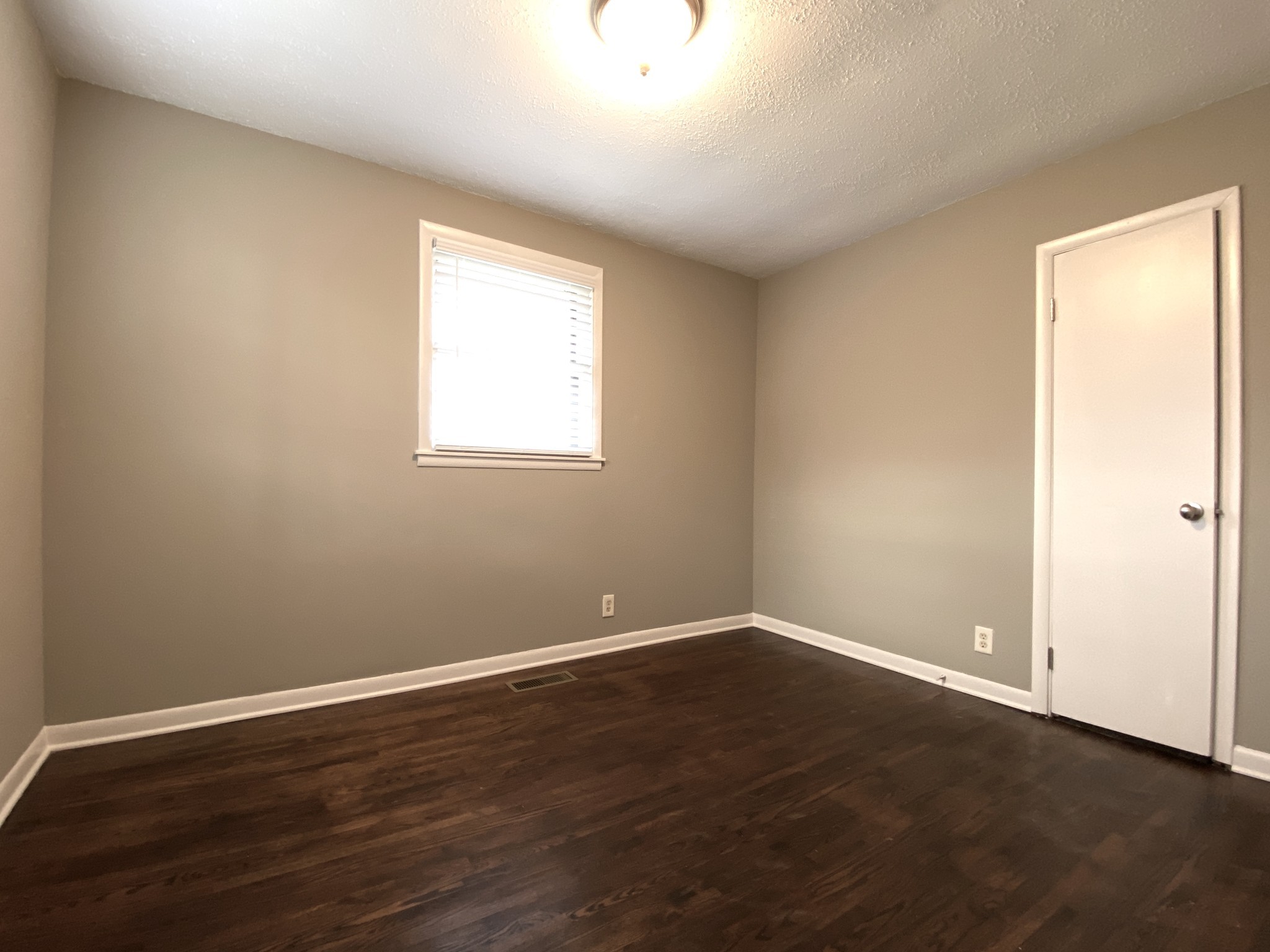 13523 Lebanon Road Mount Juliet, TN 37138 - Photo 8 of 17 Gallery Image 8