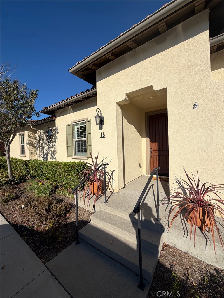 15 Galan Street Rancho Mission Viejo, CA 92694 - Photo 2 of 24 a view of a house with backyard and sitting area